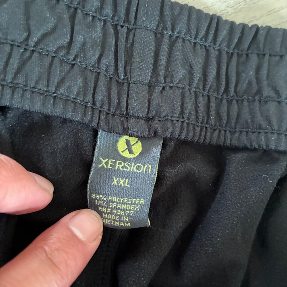 Xersion Mens Black Athletic Training Pants XXL Elastic Waist Reflective Accents - Picture 2 of 4